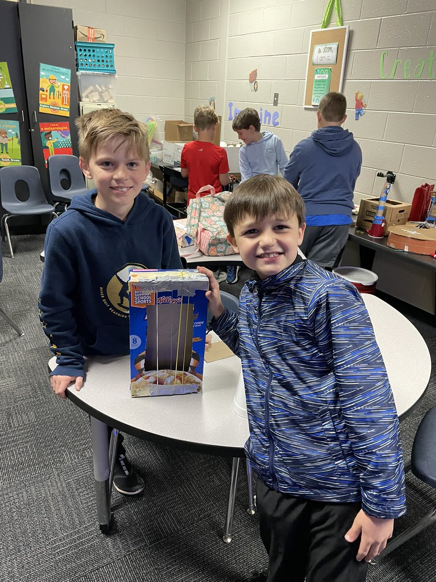 STEM_MVES's tweet photo. Fourth graders made a variety of instruments out of recyclables during the last few weeks of STEM! It was wonderful to see how they could easily vary the pitch and volume of these instruments as they played! @MVESGainesville  @MrsChesters4th https://t.co/tQ3bFE8Pdp