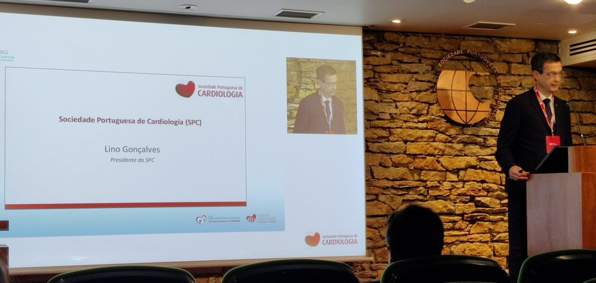 jovens_conselho's tweet photo. O professor Lino Gonçalves, em nome da #spcardio, dá as boas-vindas aos novos internos de Cardiologia! #yCTS 2022 https://t.co/FQ2Wb8hiPV
