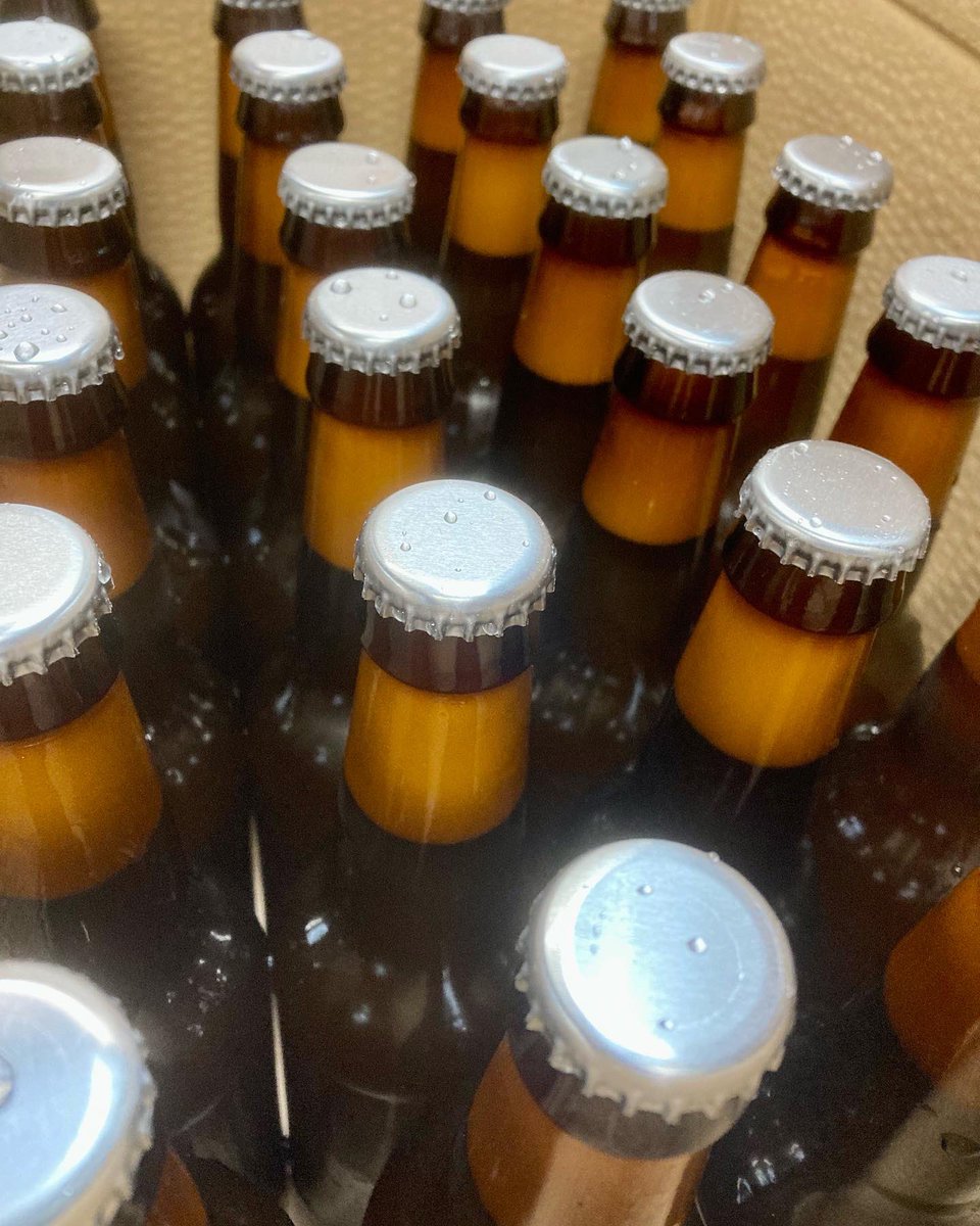 Absolute scenes in the brewery today!!
BOTTLES!!!
We brought out our trusty bottling machine! 💪
There’s still class in glass.