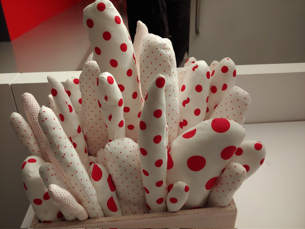 JoanDWinston1's tweet photo. Yayoi Kusama exhibition @hirshhorn now.
#art #Japan #Kusama #kusamayayoi #Hirschhorn #OneWithEternity #smithsonian https://t.co/oxcPFnfcZX