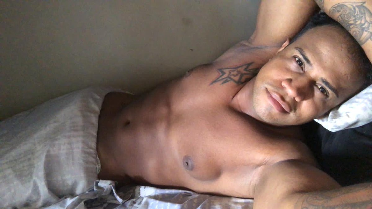 CesarStripper's tweet photo. Hoy despertamos con ganas de complacer todas tus fantasías en mi cuenta de Onlyfans ¿Ya me sigues?

Today I woke up wanting to please all your fantasies on my Onlyfans, do you follow me already?

https://t.co/5ugVTZOX04 https://t.co/95pvHtIwmK