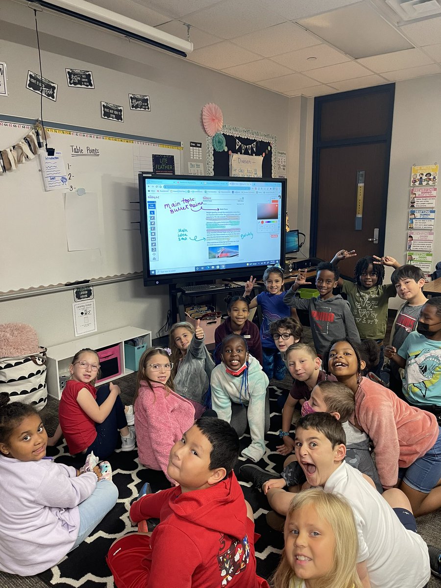 Using our Newline to find the Main Idea and supporting details! #FCE2022 #CardinalPride <a href="/HumbleISD_FCE/">Fall Creek Elem</a>