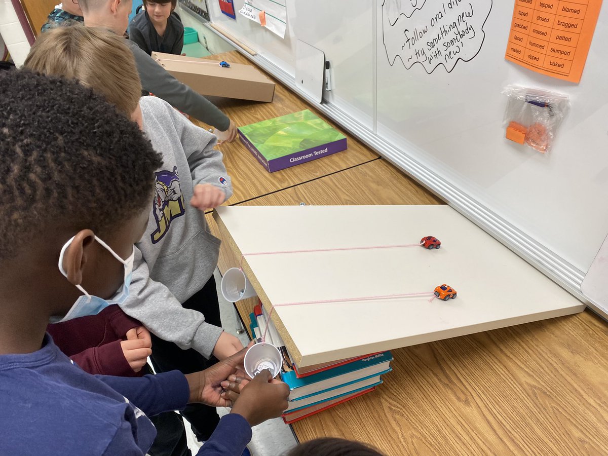 TweetinEagleLR's tweet photo. Exploring simple machines #LRElem #thirdgradethinkers https://t.co/j56MqZNv2z