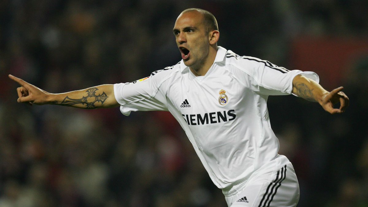 🌟 RAÚL BRAVO

El mítico defensa del conjunto blanco estará el domingo en el Nuevo Mirador.

🎟️ bit.ly/vsMadridVetera…
