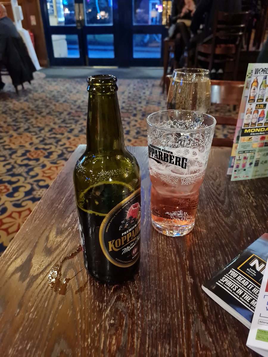 GeezaNews's tweet photo. On my way to Bolton 2 trains canclled 3rd time lucky #nostoppingme
Quick WetherSpoons n then R n B n cocktails! #2nddate https://t.co/SppFYl2rV8