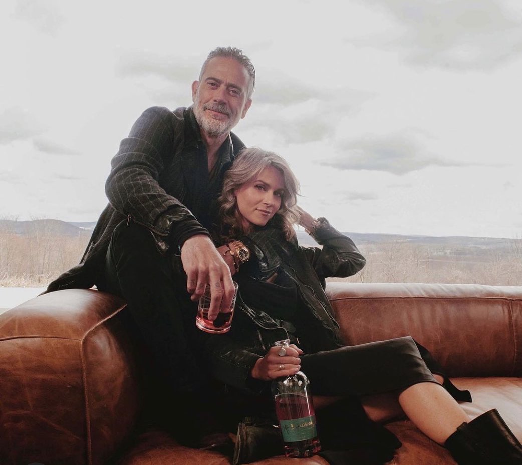 travlchyk's tweet photo. Wow just MF wow!! Couldn’t be any damn prouder of you guys! Y’all get in on this preorder!! Can’t wait to get us some !! Get over to @mflibations on Instagram and check out the Mischief going’s on 😂🍾😎 @HilarieBurton @JDMorgan @saraoth23 #themischieffarm https://t.co/UNX83VgyNP