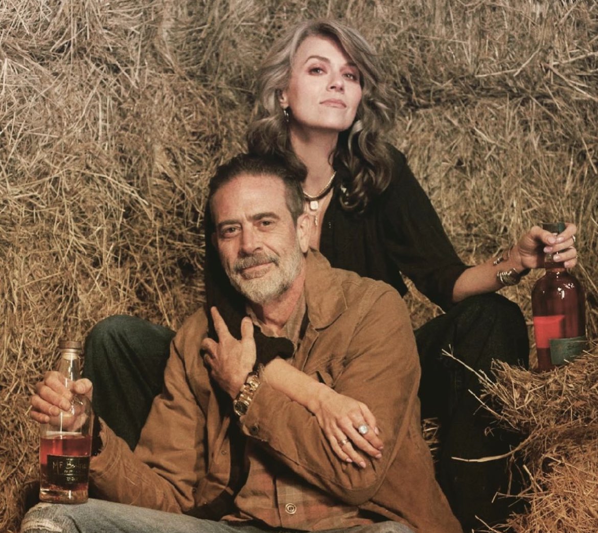 travlchyk's tweet photo. Wow just MF wow!! Couldn’t be any damn prouder of you guys! Y’all get in on this preorder!! Can’t wait to get us some !! Get over to @mflibations on Instagram and check out the Mischief going’s on 😂🍾😎 @HilarieBurton @JDMorgan @saraoth23 #themischieffarm https://t.co/UNX83VgyNP