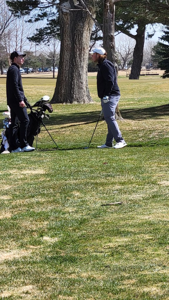Islanders Drew Haith and Brandon Fox bragging about who is better.  These 2 are a pair.