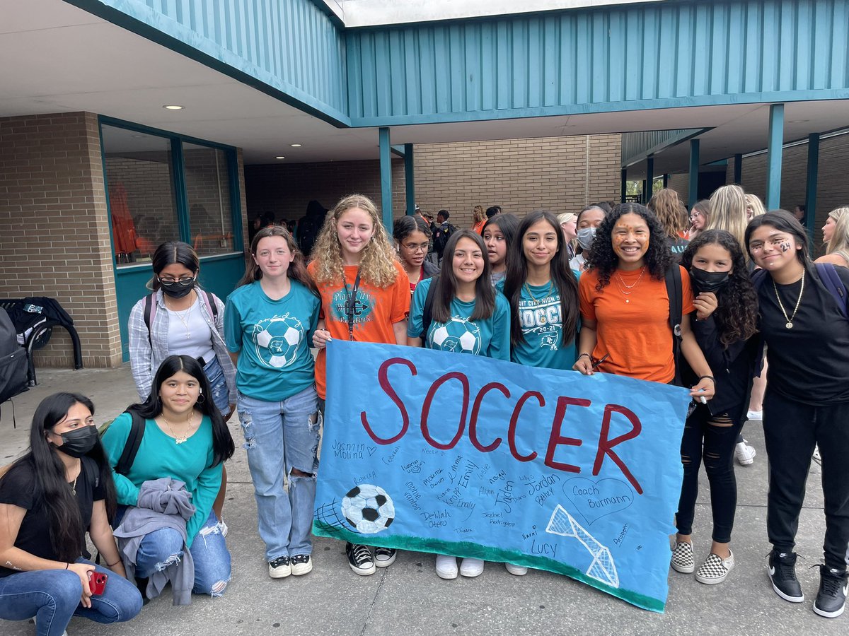 PCHSLadySoc's tweet photo. Pep Rally Ready 🧡⚽️🧡 https://t.co/BLBIqocVX6