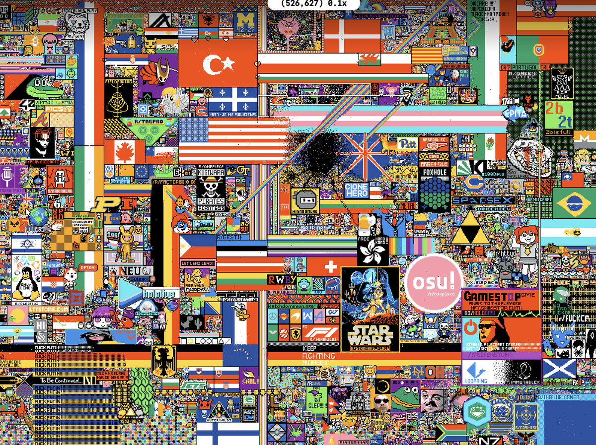hankgreen's tweet photo. /r/place...ENHANCE https://t.co/5G8vtFaFR8