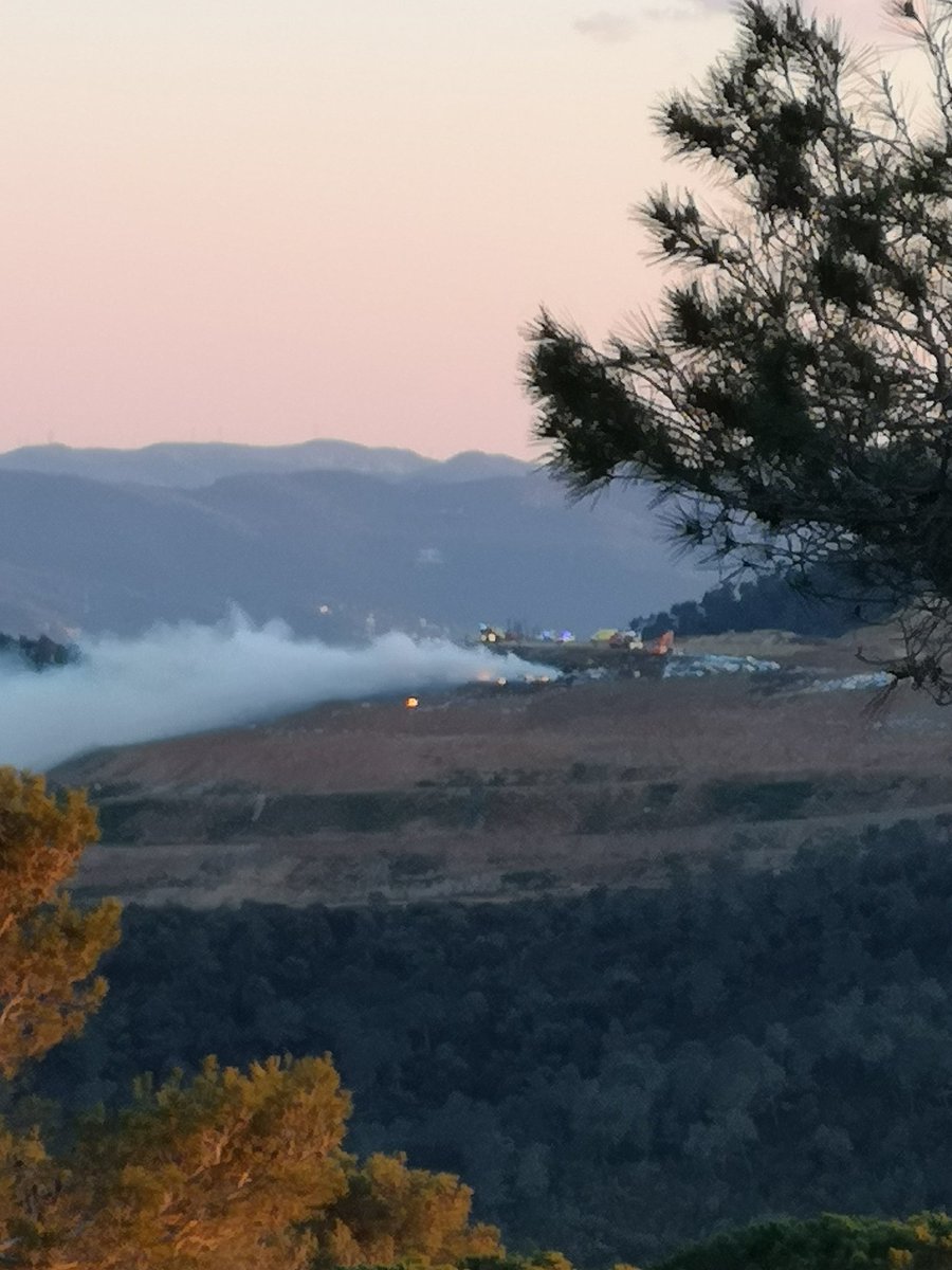 cati_amatller's tweet photo. Ara mateix una altre incendi a Coll Cardús @tonimasana @ADFVacarisses https://t.co/hS4PaMMY2V