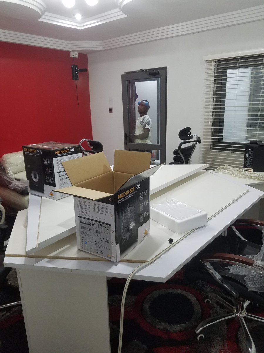 ekasco's tweet photo. call 0243231089 for your radio and Tv studio table https://t.co/lTX38OQkkv