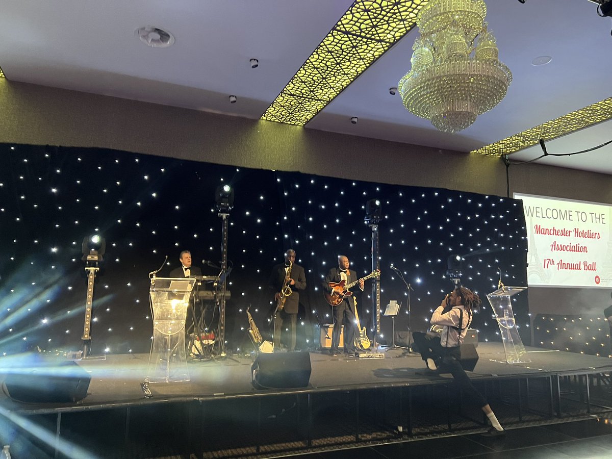 TheMHABall's tweet photo. What an incredible set up! 🙌🏼💫#MHABall21 https://t.co/cj6TZ4Us7M