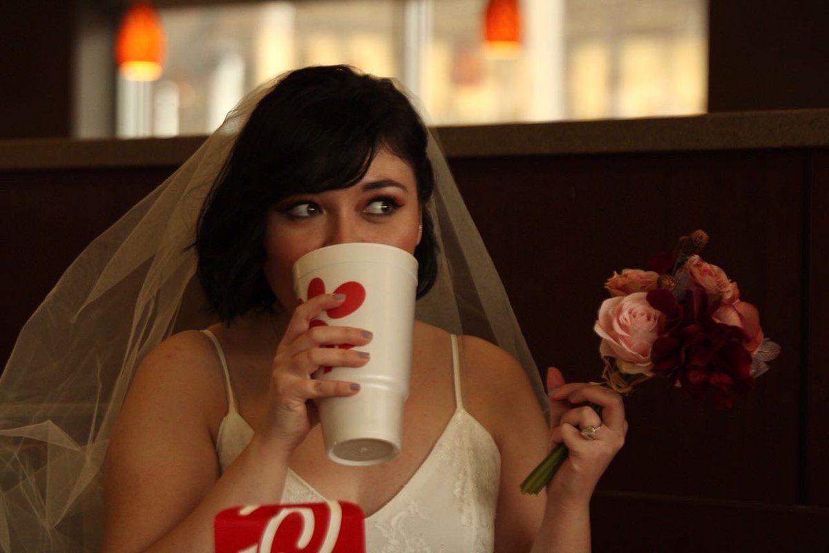 MalloryMcDeavit's tweet photo. 💕 @ChickfilA https://t.co/MuzpTmE7rO