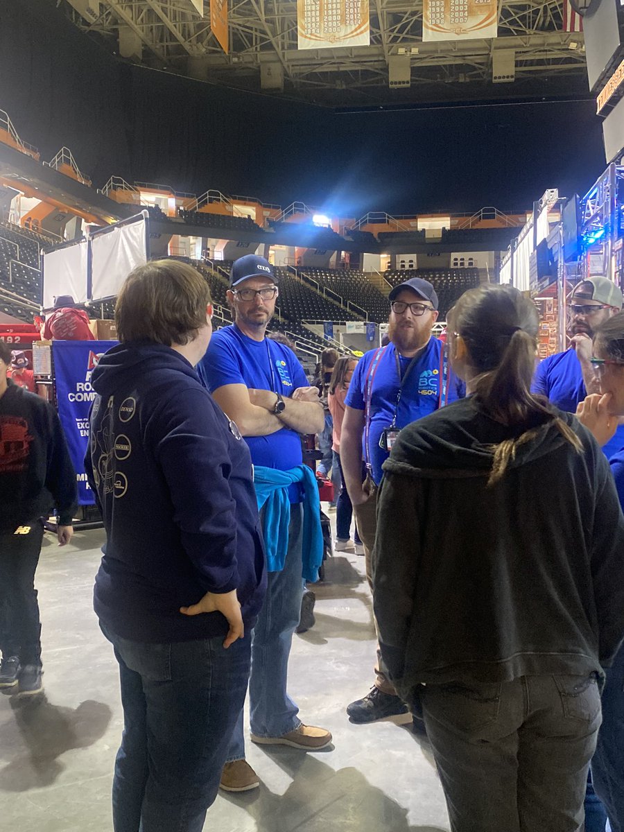 MinistryofMech1's tweet photo. Scouting team working hard finding teammates!! https://t.co/cn0WOmC7KD