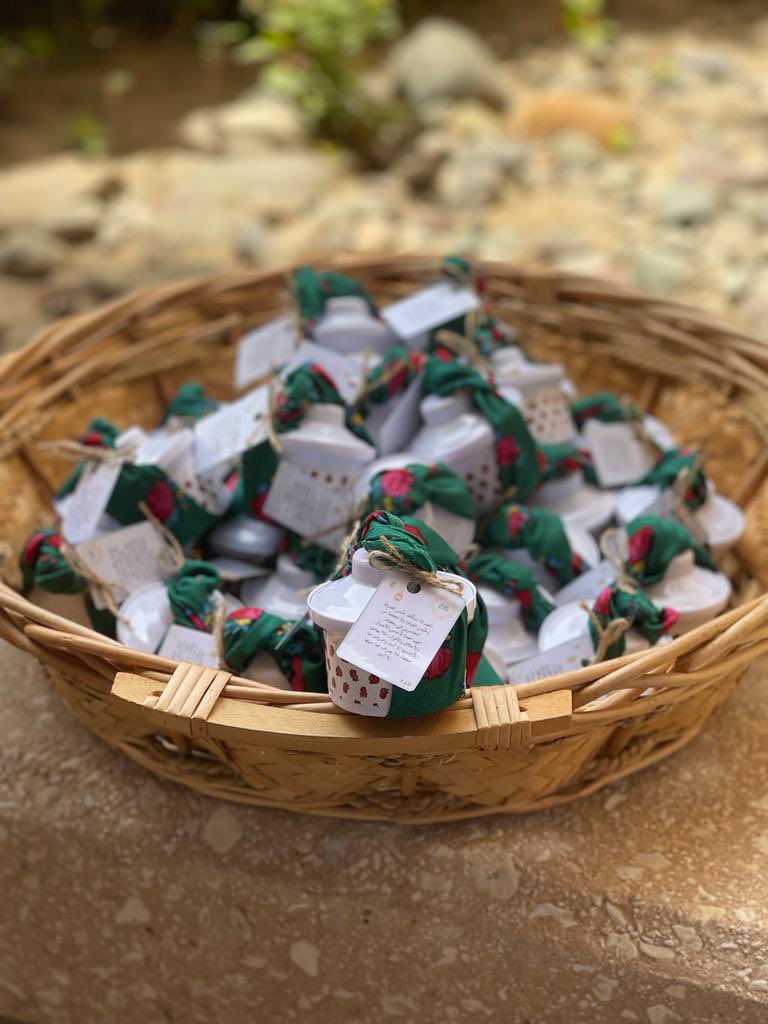 RAD19Kau's tweet photo. نهنئكم بحلول شهر رمضان المبارك 🌙

أهلّه الله علينا وعليكم بالأمن والإيمان، وتقبل الله منا ومنكم صالح الأعمال 🙏🏼🤍

#رمضان_كريم https://t.co/cctg13uORL