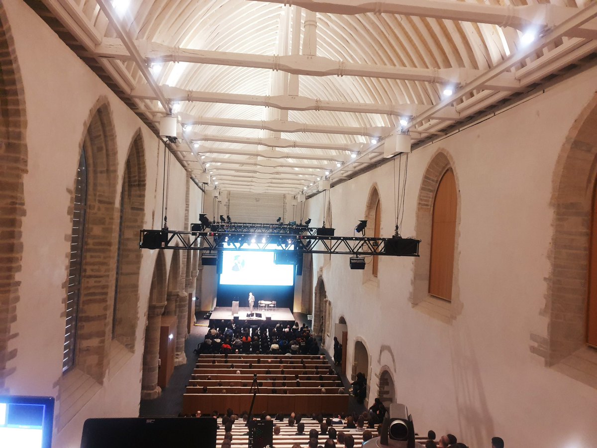 _SaxX_'s tweet photo. Place à la dernière keynote assez folle de G. Poupard, Directeur de l'ANSSI. Il revient sur 15 années de cyber en France. #BreizhCTF https://t.co/Eatcv2yFf5