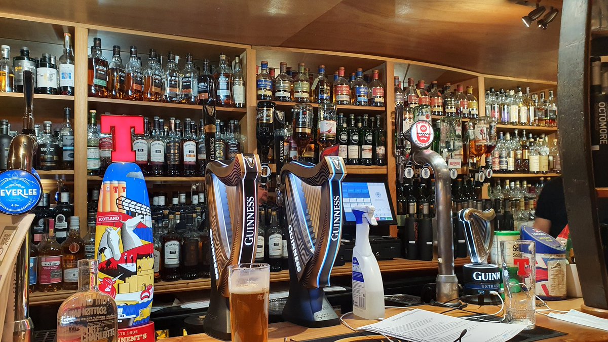 dreamsofislay's tweet photo. Another place we are happy to visit again is the @islaywhiskybar in Ballygrant! https://t.co/gvDB3F8B0K