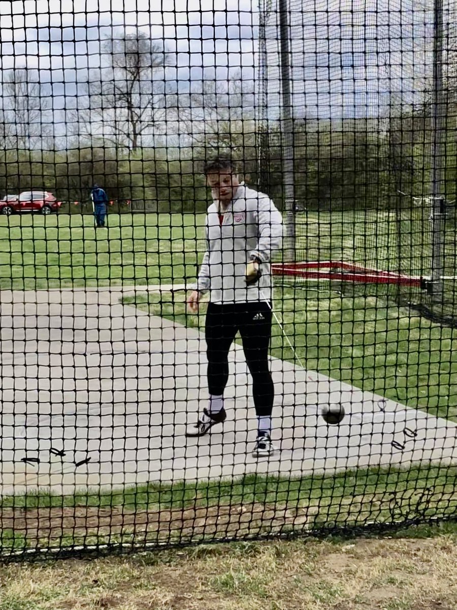 DetroitTitanTnF's tweet photo. JPTerzano to #NikoloffInv Hammer final. 41.54m his mark for 9th. LCook threw 36.82m. https://t.co/vMX3DAzJGC