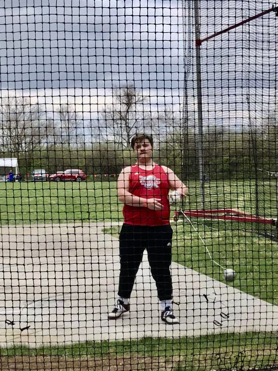 DetroitTitanTnF's tweet photo. JPTerzano to #NikoloffInv Hammer final. 41.54m his mark for 9th. LCook threw 36.82m. https://t.co/vMX3DAzJGC