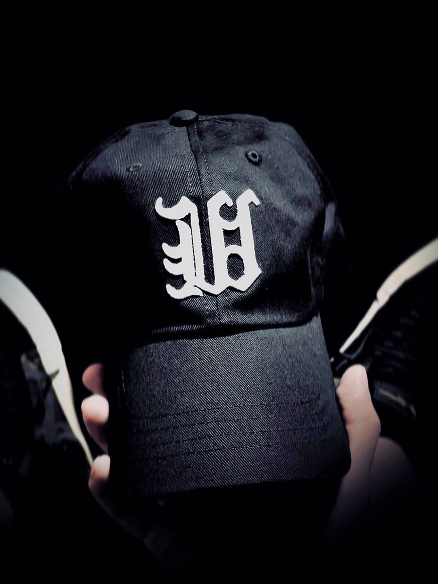 HILOG2017's tweet photo. WHITEKNUCKlESYNDICATE👍
📦Open!
・WHITE DUB CAP
Black and white caps finally lined up☺︎
🤍🧢🧢🖤
#whiteknucklesyndicate #defconvans #vansdefcon https://t.co/S4jsLGmsru