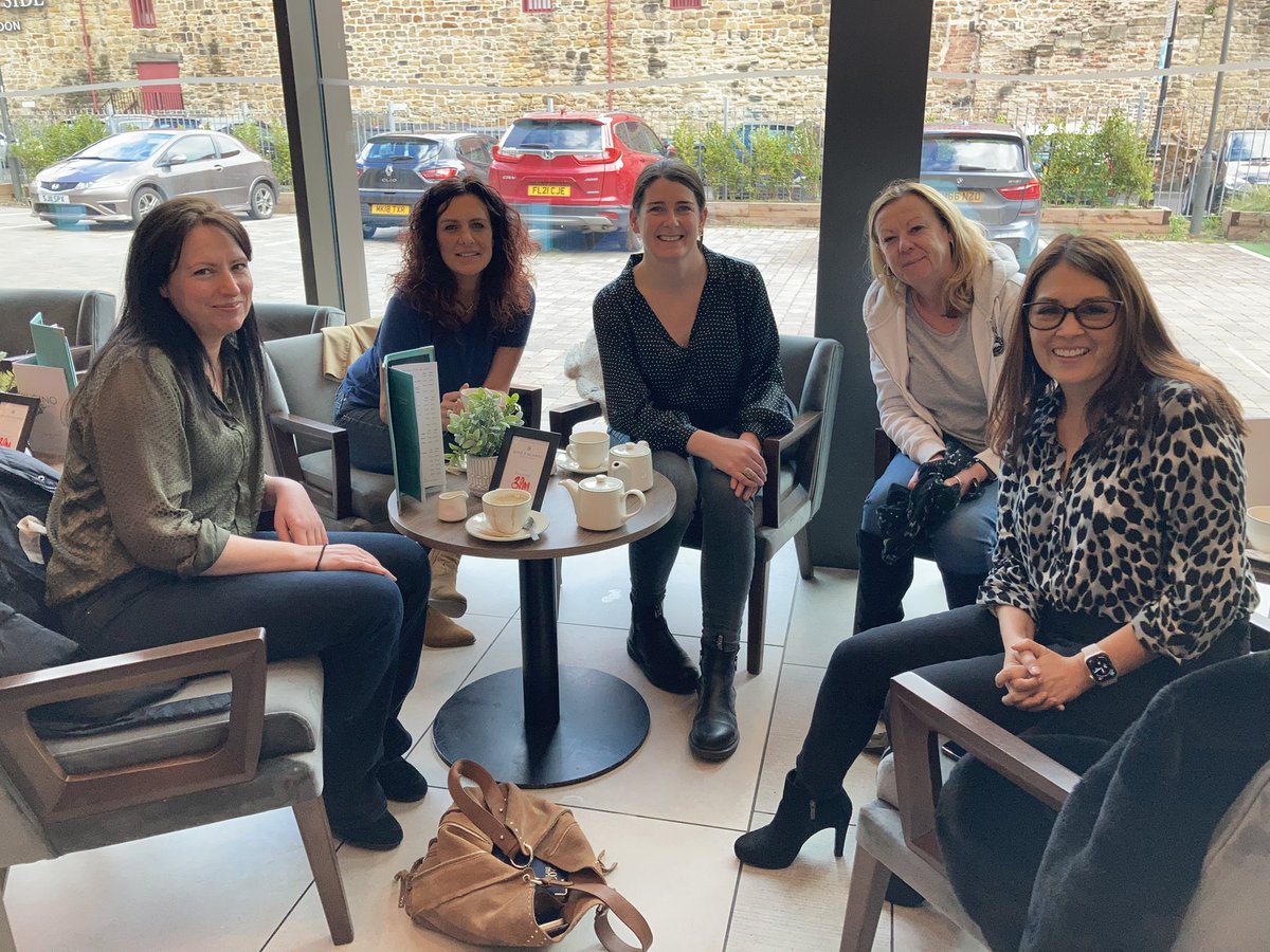 Laura_mc84's tweet photo. A ☀️ morning with @ChangingLives_ Women’s Services Leadership Team👇🏻Feeling privileged to work alongside such a passionate and dedicated group of women. Lots of reflections on our thematic areas;
◦CJS
◦Sex Work and SE
◦Complex DA
◦Women’s Housing
#Strategy2022 https://t.co/GK4Y9WOFeC