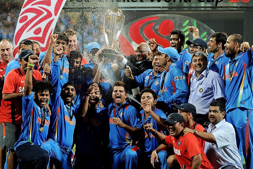 imMajmal's tweet photo. 11 years of The World Cup victory #2011Wc #champions #MSDhoni #teamwork https://t.co/JqbgG2MTEg