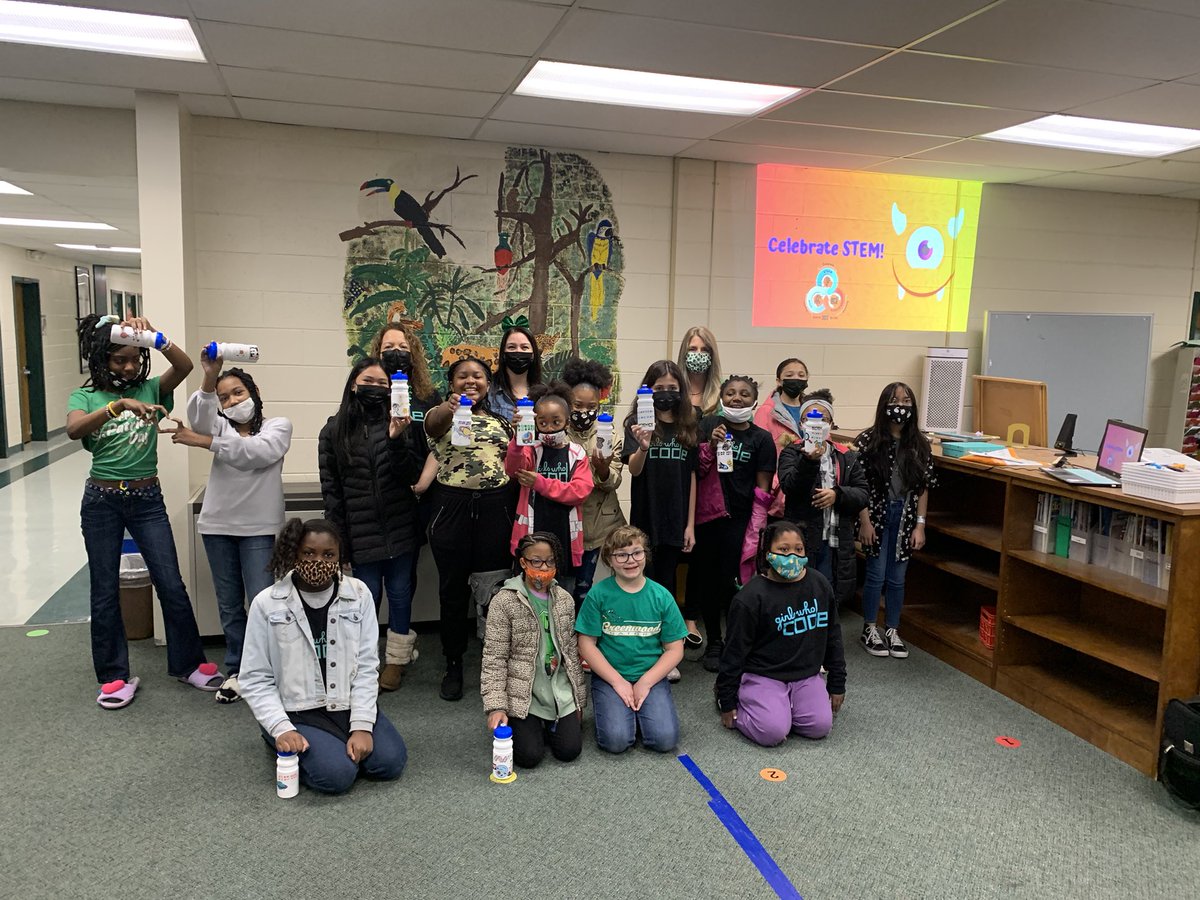 edrhett's tweet photo. The Greenwood Girls Who Code would like to thank Jennifer Barker for speaking to our young ladies about STEM possibilities. @NNPSITC @nnpsstem @nnpsgreenwood @OBX_beachlife https://t.co/PwnGi1Na1b