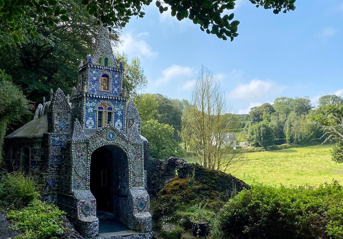 || The Little Chapel || 🇬🇬

So without doubt something you must do in Guernsey is the Little Chapel. And if you want to read more about it, check out my blog
intrepidescape.com 🙃

 Ad | #ThatIslandFeeling #LiveUnpaused #VisitGuernsey