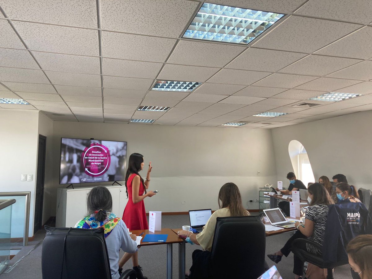 CIFChile's tweet photo. Durante esta tarde las 10 Startups finalistas están presentando sus proyectos para resolver el desafío de cómo gestionar la demanda por atención primaria en CESFAMs de @Muni_Maipu.💪El ganador será dado a conocer por el alcalde @TomasVodanovic.
@CENSChile #PuentteDesign #CIFChile https://t.co/EUcb429zaP