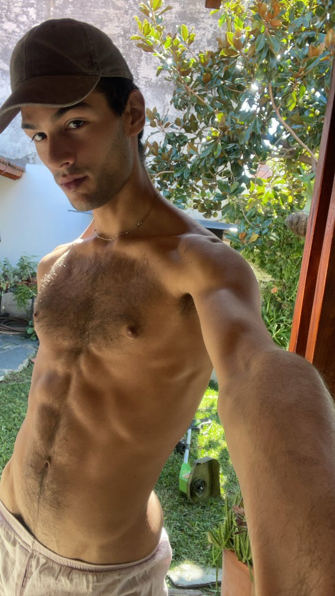 santirobledop's tweet photo. Hola :))) https://t.co/mm6yPqYnZt