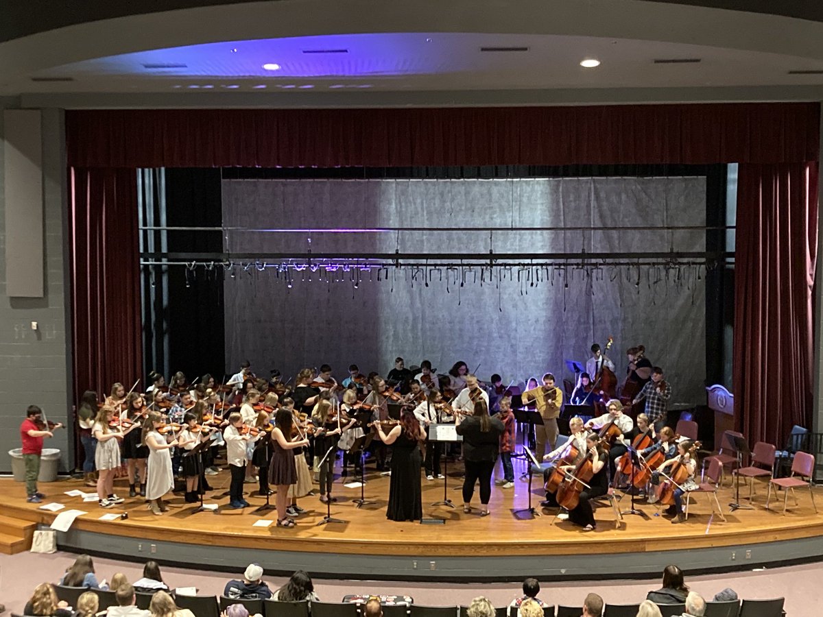 BCMiddleSchool's tweet photo. Great job by our elementary and middle school students at the BC Spring Strings Concert! Great commitment by all to help students experience success! #FullSteamAheadBC https://t.co/ZqDk1wiPGn