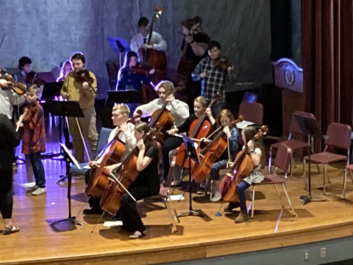 BCMiddleSchool's tweet photo. Great job by our elementary and middle school students at the BC Spring Strings Concert! Great commitment by all to help students experience success! #FullSteamAheadBC https://t.co/ZqDk1wiPGn