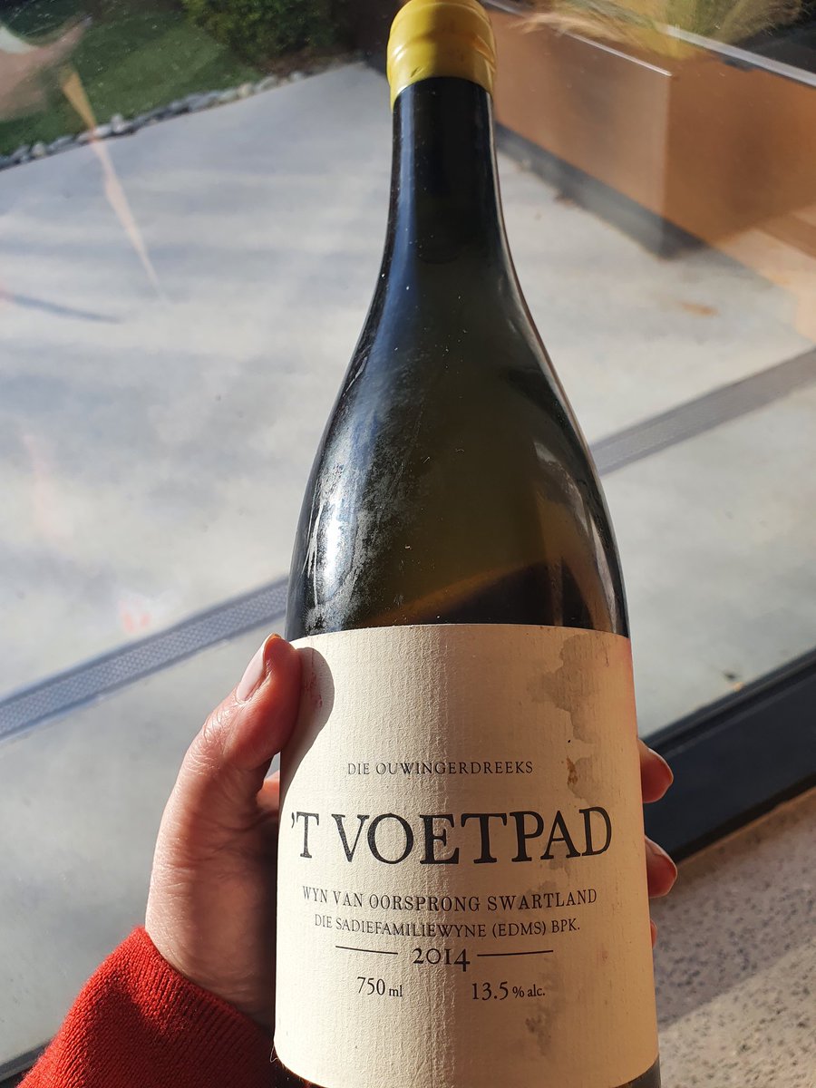 Nothing like opening a very special wine, to celebrate our award from the #ICIA this week!This is definately a gem that was worth the wait! Thank you Eben Sadie for such a stunning wine.Dis BAIE lekker!#ProudlySouthAfrican #SaveSAwine #sadiewines <a href="/SadieFamilyWine/">Sadie Family Wines</a>