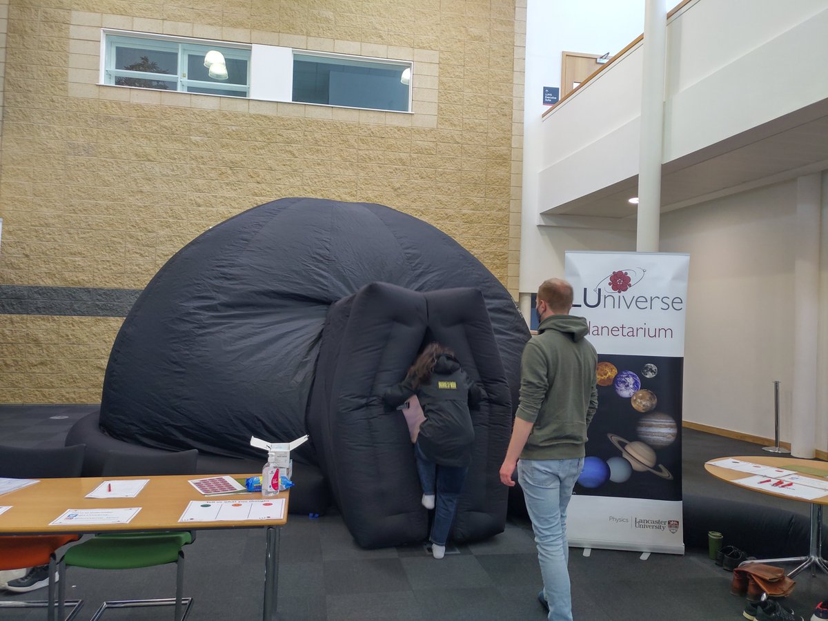 LUniverse__'s tweet photo. It's been a busy but fun week for the LUniverse planetarium -- first exploring the Universe with @kincraigy6 and then on campus for #LUScienceWeek22 🤩😍
(Image credits: @kincraigy6, geo_the_stout & brenda_lanc (insta)) https://t.co/hZ3dAhZwUp