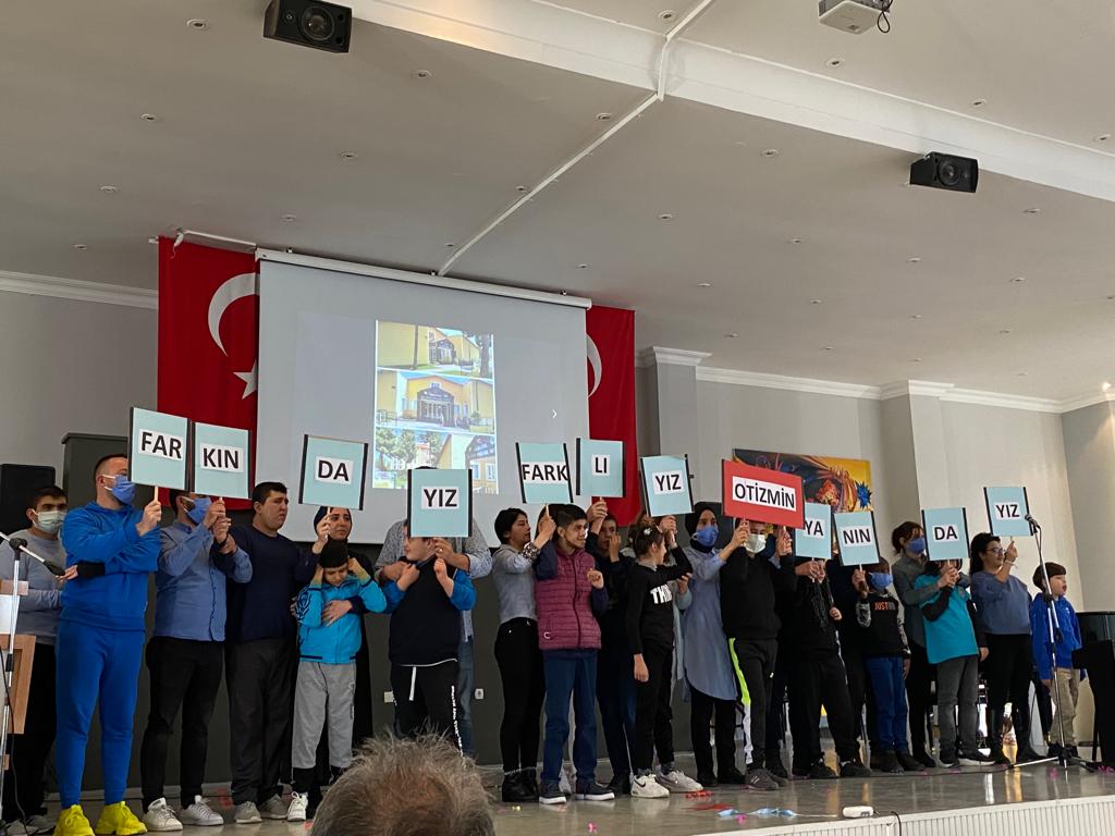 ftrsdu's tweet photo. Isparta Güzel Sanatlar Anadolu Lisesi’nde düzenlenen “1 Nisan Otizm Farkındalık Günü” programına katılımımızı gerçekleştirdik. Otizmin farkındayız, yanınızdayız @sdutopluluklar https://t.co/ulwQmhxooP