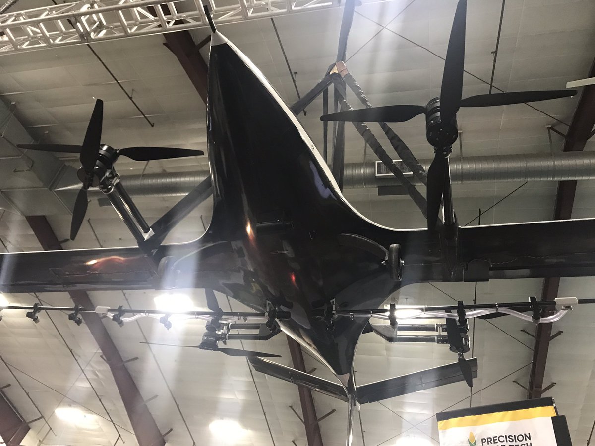 Spray_Guy's tweet photo. Learning about the Forward Robotics RPAAS system at the Precision Crop Tech booth. The tank fill port and battery charging port are co-positioned so both can occur at the same time.
#LMHIA
#PacificAg2022 https://t.co/wCresuvGJK