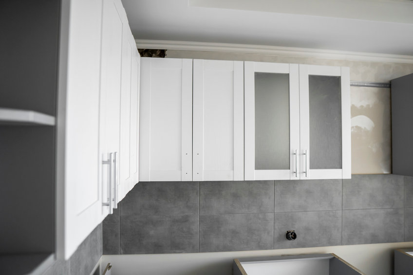 Cabinets take the most visual space in every kitchen and the first thing you usually see is the door profile. Which one should you go for, and which one is more convenient in terms of utility?cabinetset.com/blog/guide-to-…
#cabinets #cabinetguide