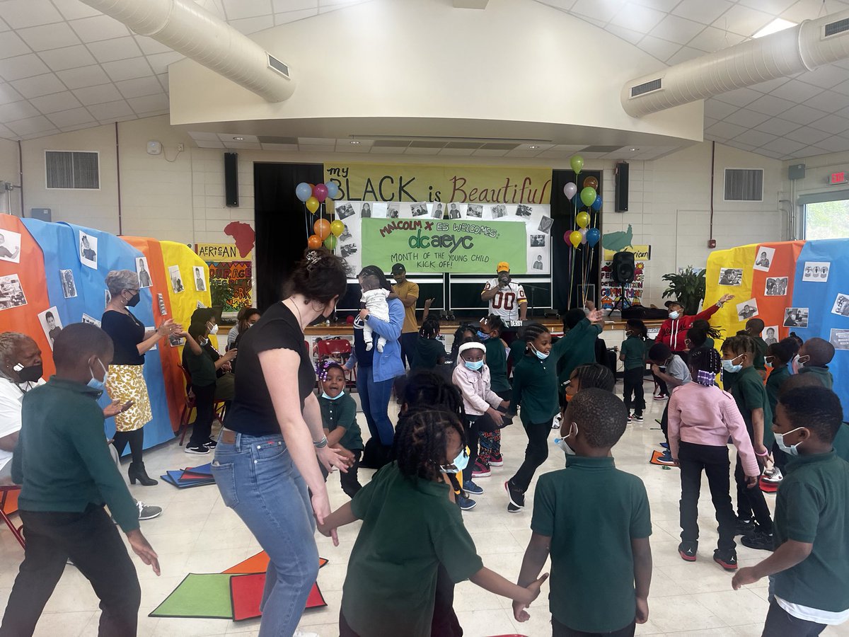 WTUTeacher's tweet photo. Opening celebration of the Month of the Young Child with @MalcolmXDCPS and @DCAEYC @AFTunion @VinceGrayWard7 @trayonwhite @CarleneDReid @Eboni_RoseDC @EmpowerEdDC https://t.co/7vyfp0nzWz