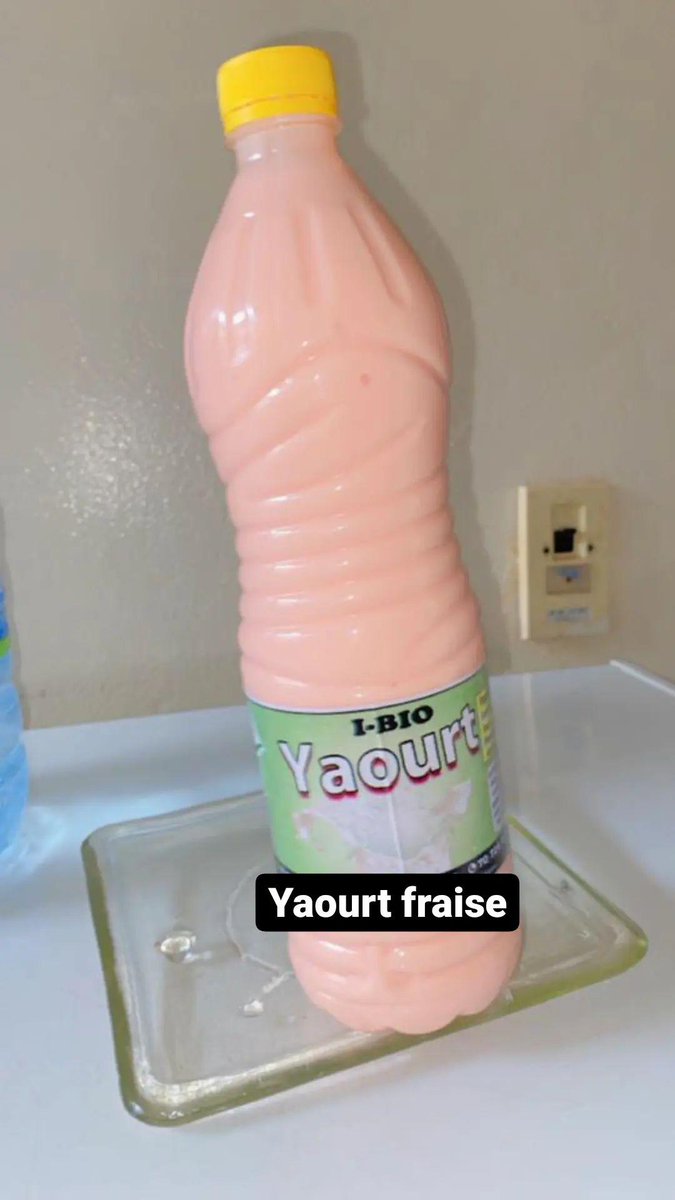 Koubraa_Souhraa's tweet photo. Assalamualaikum! Mangui ziiar! Demeu diaay ay jus, ay sirops ak ay yaourts yo hamni ils sont dans des bouteilles encastrées.
Les sirops peuvent rester 6 mois à l'air ambiant, les jus, 3 mois.
Les prix :
Yaourt : 1500 frs
Jus : 1500 frs
Sirop : 3000 frs

PS: maako deffar🤌 https://t.co/rL4EFwwVKz