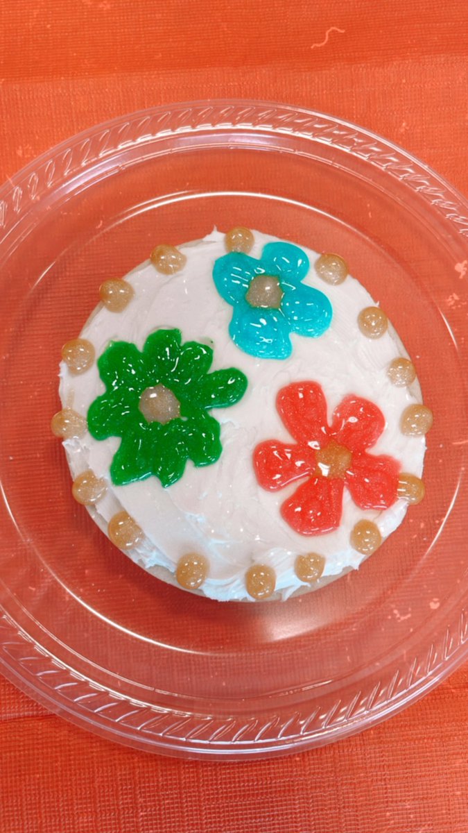 Cookie decorating contest! @MortonPRIDE spring is on my mind.. 🌼🌸