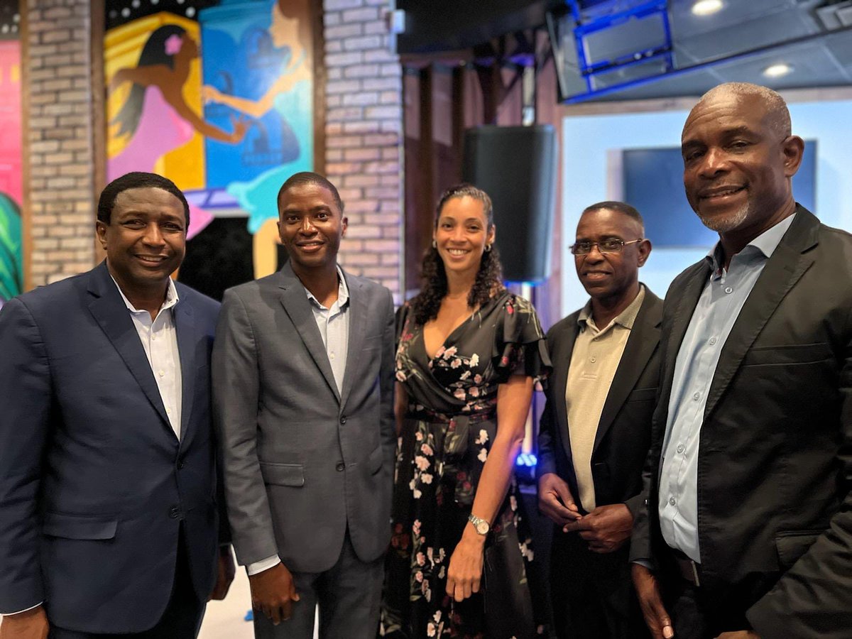 ndclive's tweet photo. Welcome to South Florida by Dale Holness former Mayor of the Broward County and candidate for U.S Congress (L) and City of Lauderhill Commissioner Richard Campbell.(Pictured left)

TV interview with popular South Florida media personality Mike Atkinson.(Picture right) https://t.co/3pIvA0IwP5