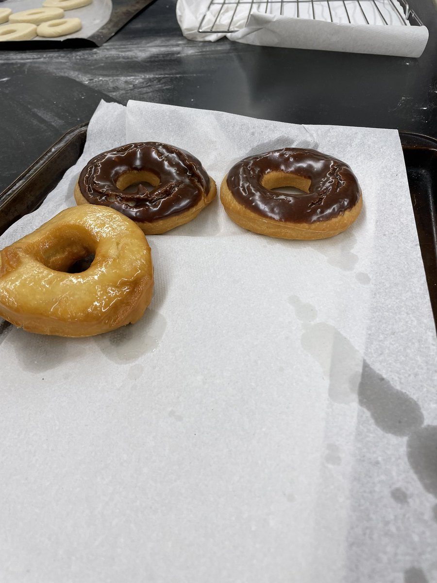 ClarkDanalyn's tweet photo. TGIDD. Thank God It’s Donut Day!  Culinary Fundamentals Deep Fat Frying !!!! https://t.co/aifKUJwZ3k