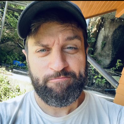 DanielGravesWx's tweet photo. Hi Twitter! Guess I need to ditch the suit and tie pic ;) so here’s a selfie. Hope you are all doing well! #NewProfilePic https://t.co/S3ONUUet0i