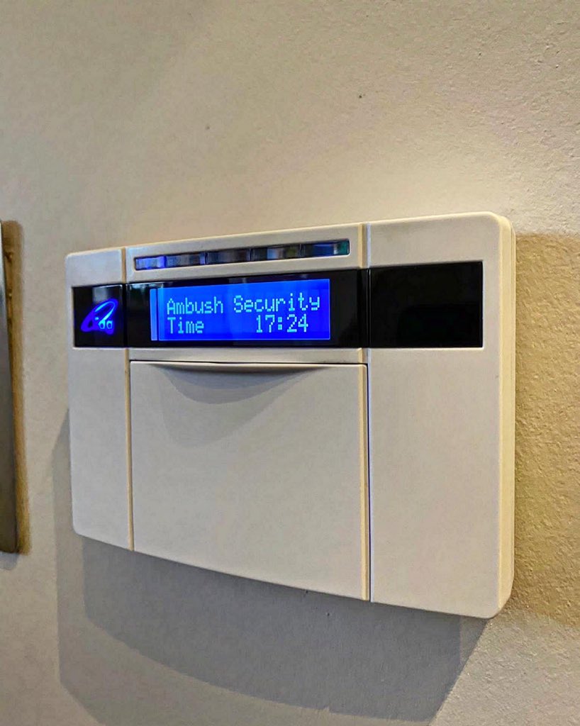 AmbushSec's tweet photo. Our recent @Pyronix and @HIKVISIONUK system installed in Ickenham, with Full Colour and LiveGuard cameras. 🚨 
.
.
.
.
.
.
#ambushsecurity #securityprofessionals #securitycompany #securitybusiness #cybersecurity #homesecurity #safety #protection #securitysolutions https://t.co/Xe3eOkNrCE