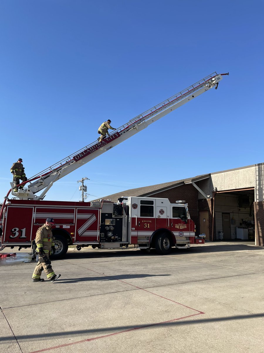 OKCFD's tweet photo. Fire Station 31 personnel are training this morning. They are practicing methods to get water to an elevated position if the masterstream waterway fails. #FailToPlanPlanToFail #AlwaysTrain #HereIfYouNeedUs https://t.co/bWMQCilHfA