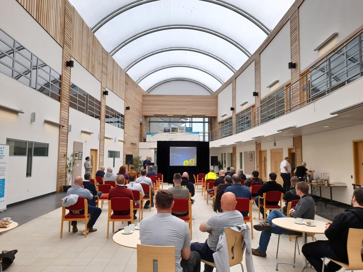 DigitalPembs's tweet photo. THANK YOU!
On Wednesday, we ran the Meet the Supplier Event at the Bridge Innovation Centre. It was attended by over 30 small businesses, who found the opportunity to hear presentations on the future fibre plans for Pembrokeshire 
#ogiwales #broadwaybroadbandcymru #dragonwifi https://t.co/UsNN118ZW4
