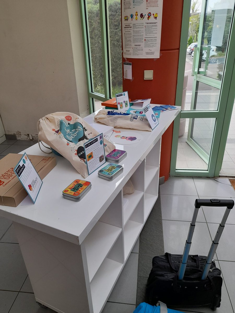 LeoLagrangeLyon's tweet photo. Participation de 3 membres de l'équipe de direction périscolaire lors de la 15ème Convention Pro Enfance @LeoLagrangeLyon autour du sens à préserver du métier de  l'Animation. Belle intervention de Mme BARDES aussi. À l'année prochaine ! https://t.co/Moh7kl8EUd
