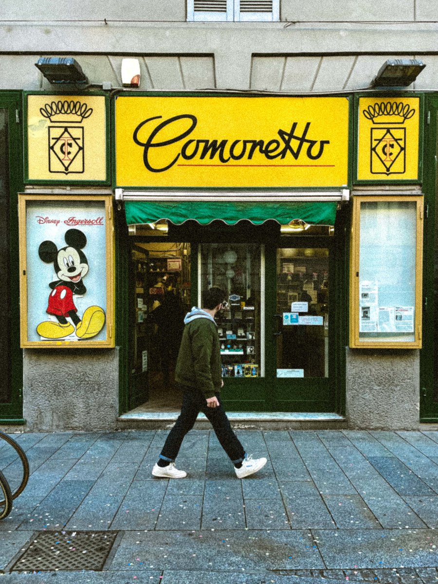 gabriel_solnita's tweet photo. #Milano #Citylife #Starbucks #Fotografy #vintage #FondazionePrada #Comoretto #Boscoverticale https://t.co/v55mePelmc