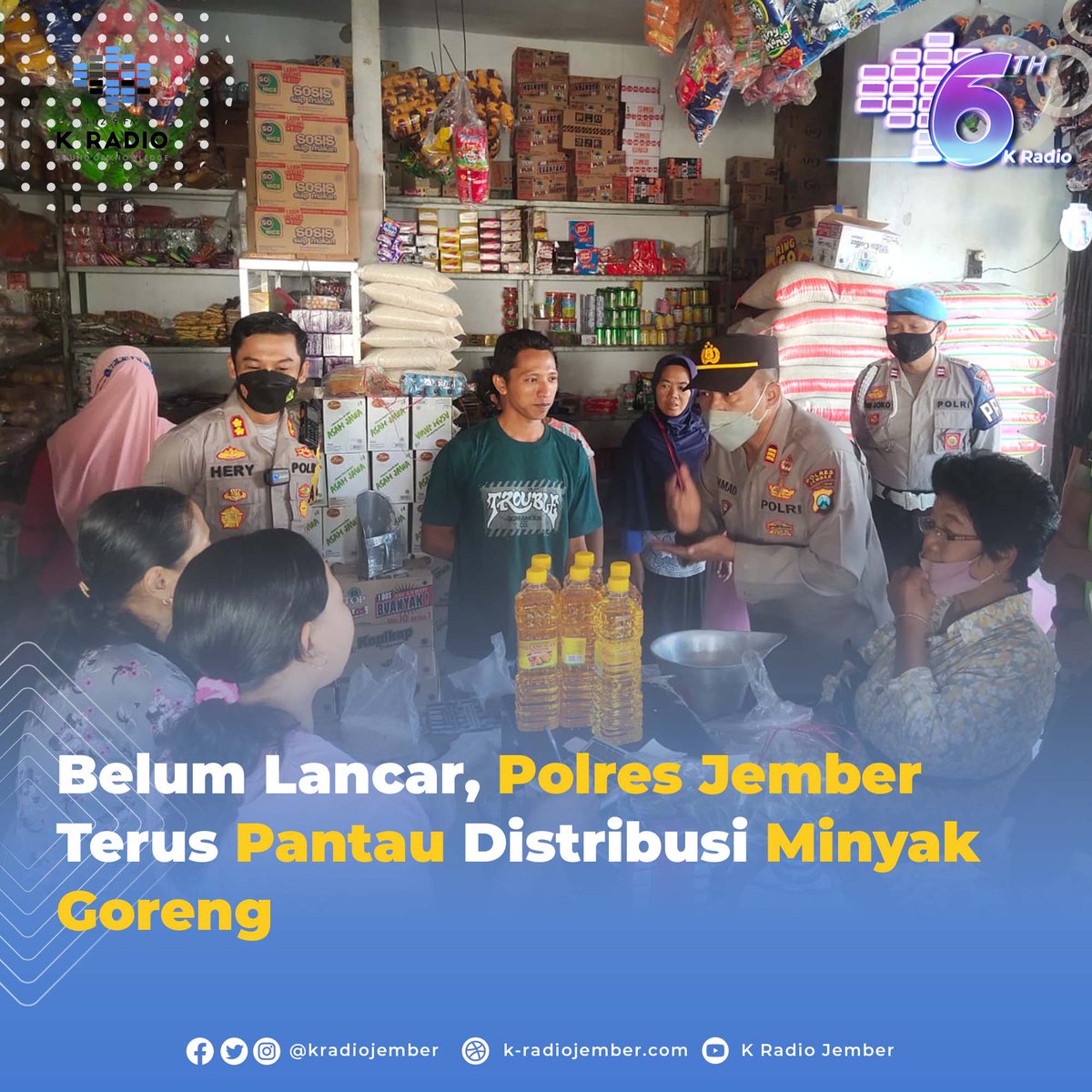 kradiojember's tweet photo. Kapolres Jember, AKBP Hery Purnomo, menegaskan jajarannya terus memantau distribusi minyak goreng di wilayah Jember. Baca berita selengkapnya di: https://t.co/czUbzwYJaF https://t.co/pbCIPLg8I9